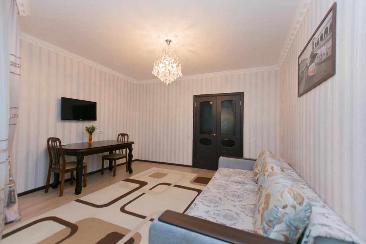 Cozy Apartment On Sarayshyq Street 5E Astana Exteriér fotografie